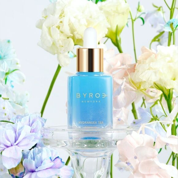 ByroeHydrangea Tea Intensive Hydration Serum
